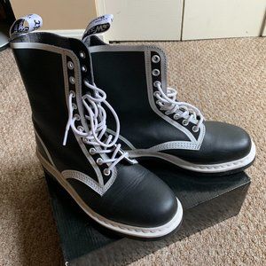 Dr. Martens Lace Up Boots Black Size 9